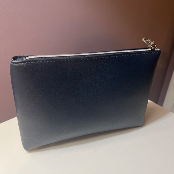 New Salvatore Ferragamo x Air India Navy Cosmetic Bag Case - Picture 5 of 8